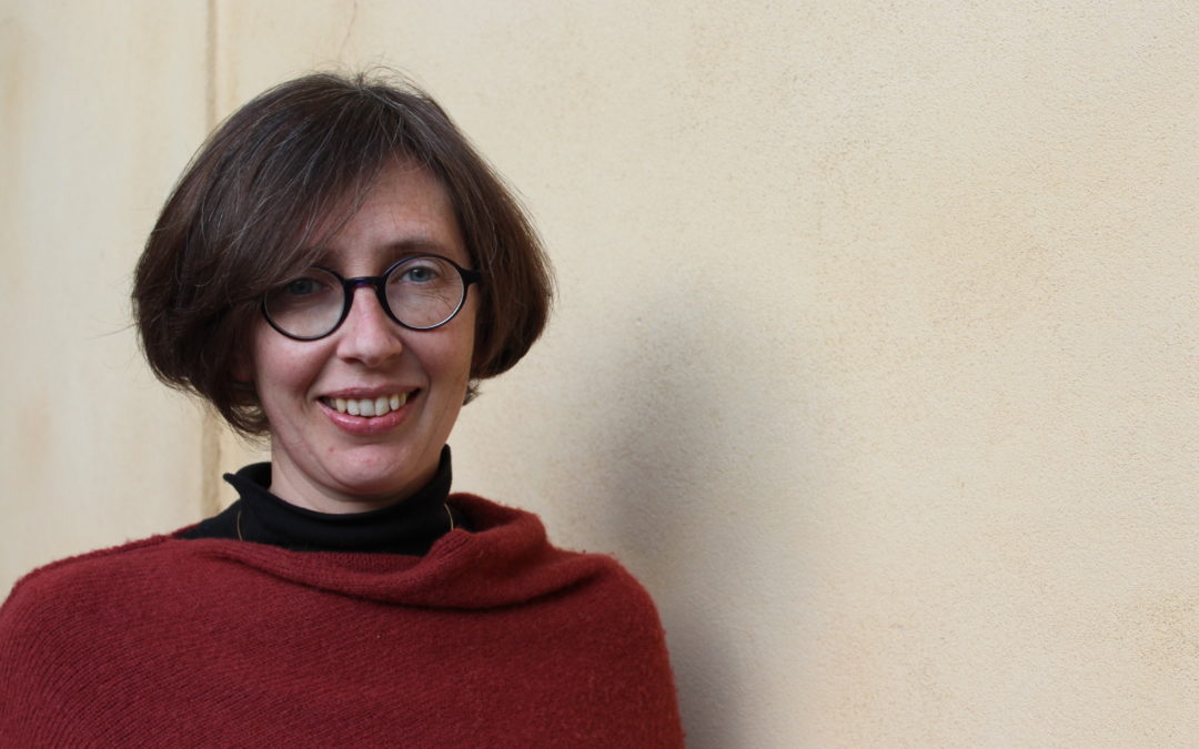 Elena Castiglioni si candida sindaco. “Uno sguardo nuovo, al centro Carnago e Rovate”